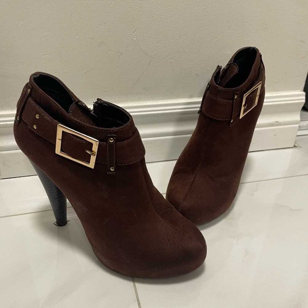 Stylish Brown Ankle Boots